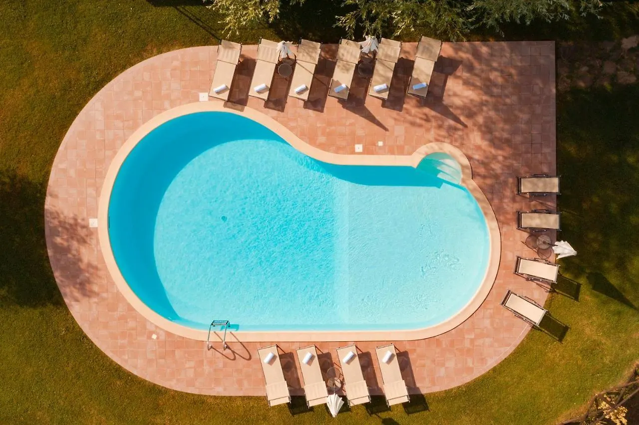 Podere Cerretino ポッピ イタリア